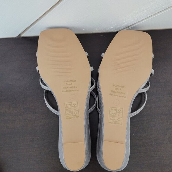 NEW Journee Collection Womens Blayke Grey Strappy Square Toe Wedge Sandals 8 - Picture 7 of 9